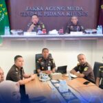 Perkuat Penegakan Hukum Terintegrasi, Kajari Lamongan dan Jajaran Pidsus Ikuti Arahan Jampidsus